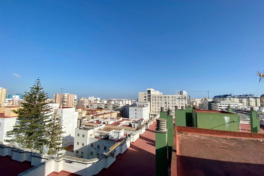 Penthouse Mara Ascensor Y Playa Grupo Ac Gestion Apartment Cadiz Bagian luar foto
